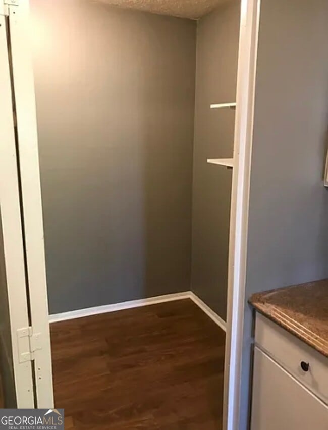 Photo - 304 Twiggs Cor