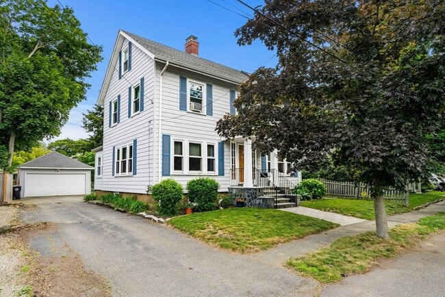 Photo - 13 Sapphire Ave