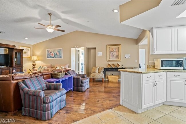 Photo - 4504 6th St W