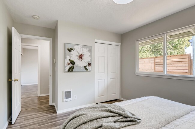Photo - 7326 N Greeley Ave Unit 7326