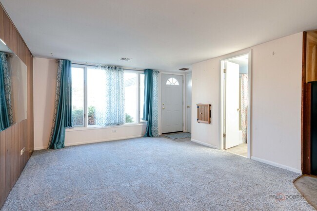 Photo - 443 N Main St