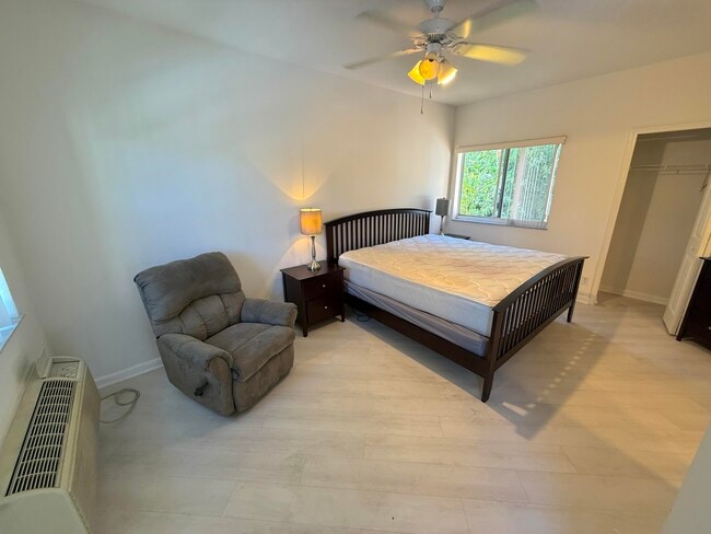 Building Photo - 8938 Sandshot Ct Unit B Rental