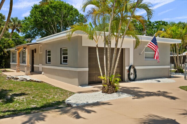 4220 Sunrise Blvd
