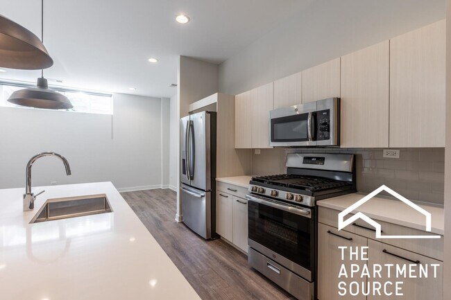 2250 W Lawrence Ave Unit 2