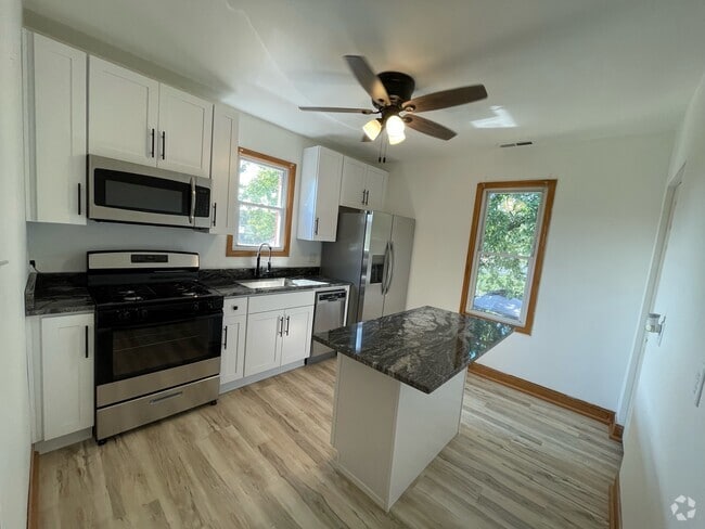 Building Photo - 240 Sawyer Ave Unit 2 Rental