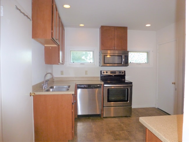 Photo - 75-77-77 Front St Apartamento Unidad 77