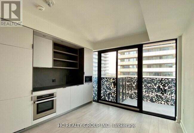 Photo - 55 Charles St E Unit 1311