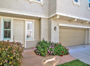 Photo - Stunning (Formal Model) 3/3 w/Huge Loft!  Please read entire ad before requesting a viewing!!