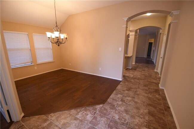 Photo - 5104 Blackelm Dr