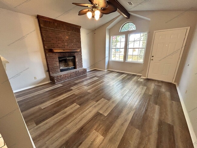 108 Grand Maple Dr