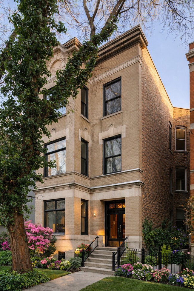 Building Photo - 1415 W George St Unit 1