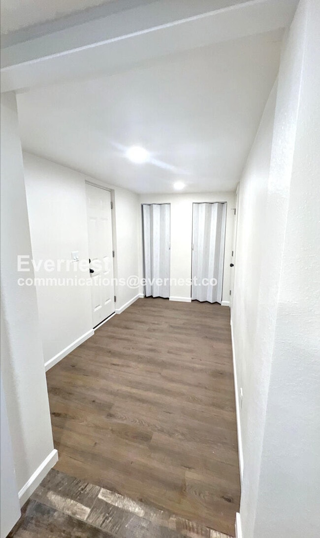 Photo - 3226 Smart Ave Unit b