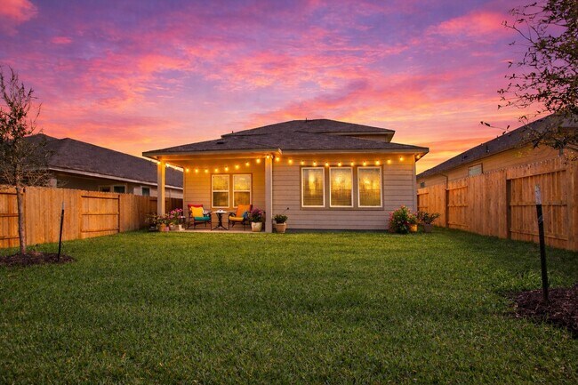 Photo - 422 Gram Hl Dr