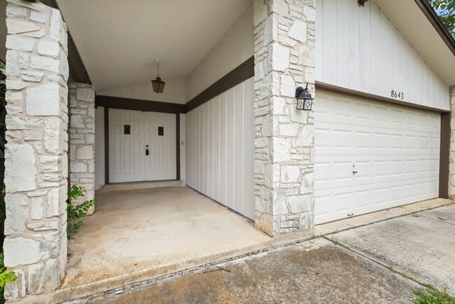 Photo - 8643 Bristlecone St