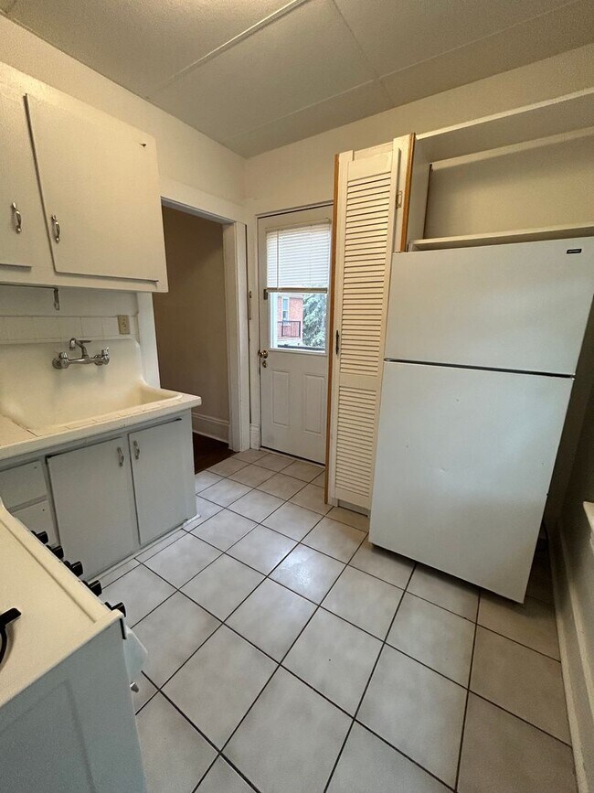 Photo - One Bedroom Apartment on the Northside Unit 9