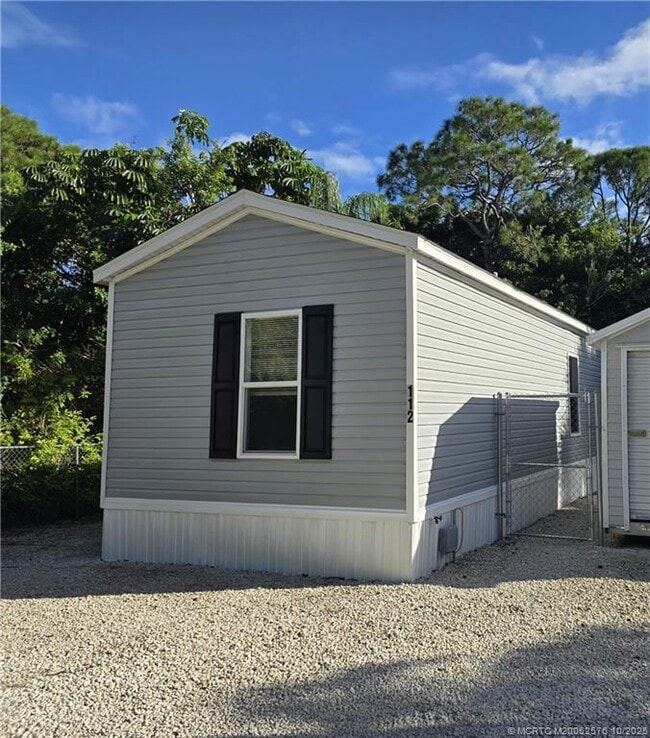 Photo - 112 NE 18th St
