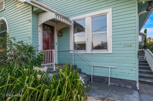 Photo - 1108 Delhi St