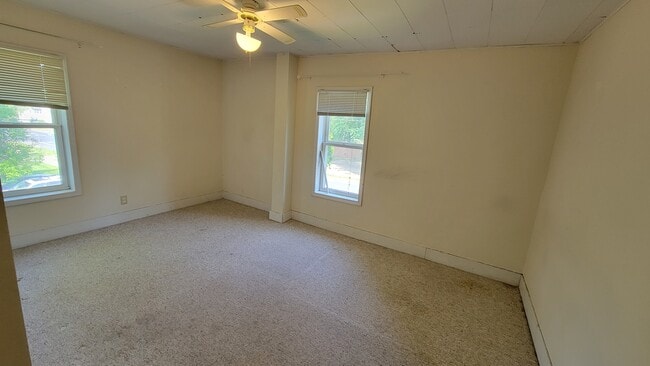 Photo - 1301 9th St E