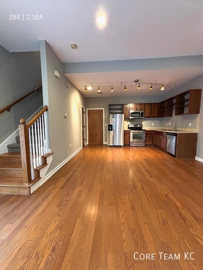 Building Photo - 2911 Cherry St Unit 613