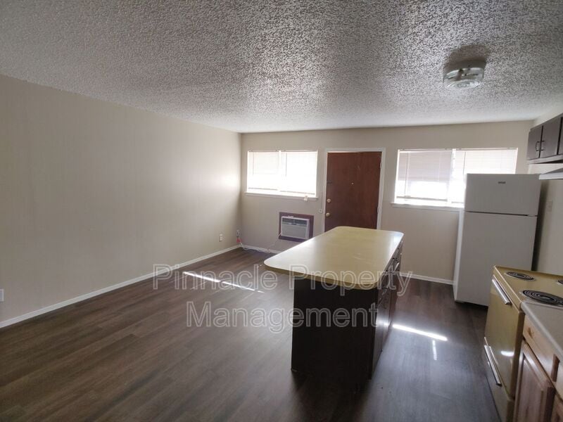 Photo - 332 Preusser St Unit #5
