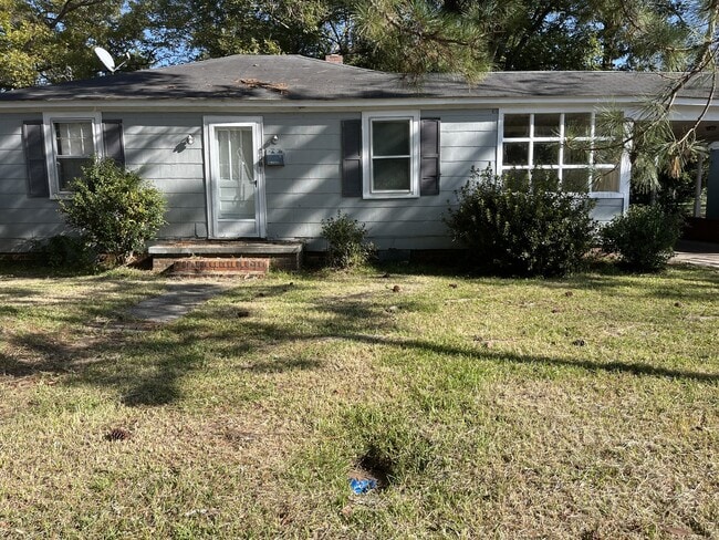 Photo - 808 Jaycee Terrace