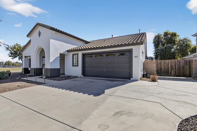 Photo - 18711 E Raven Dr