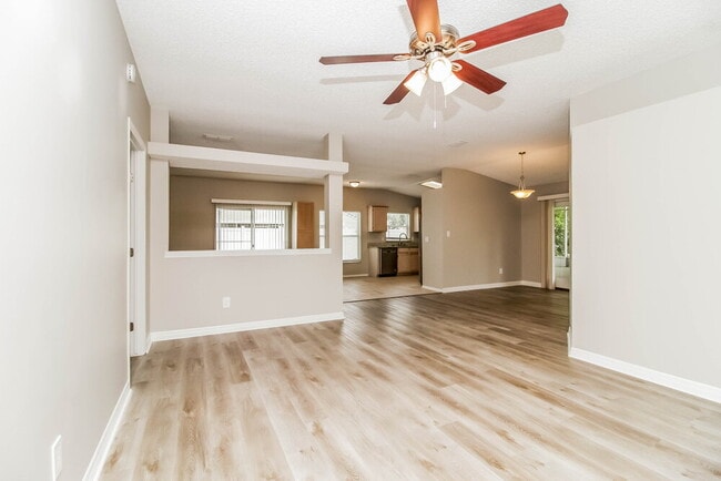 Photo - 1962 Shannon Ln