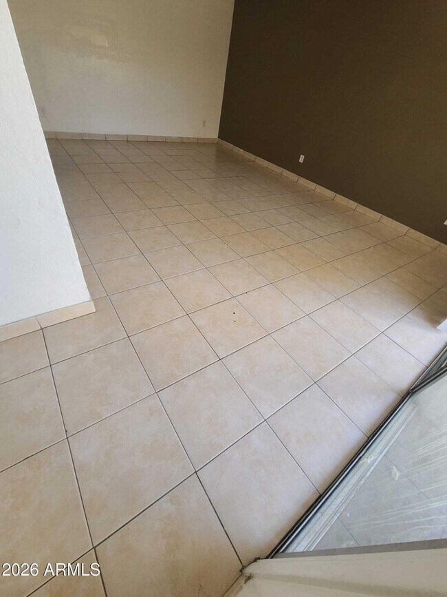 Photo - 2674 N 43rd Ave