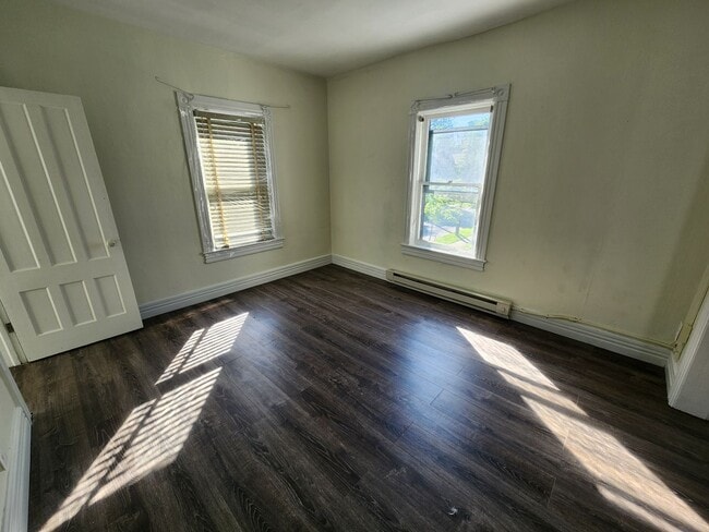 Photo - 76 Crandall St Unit B