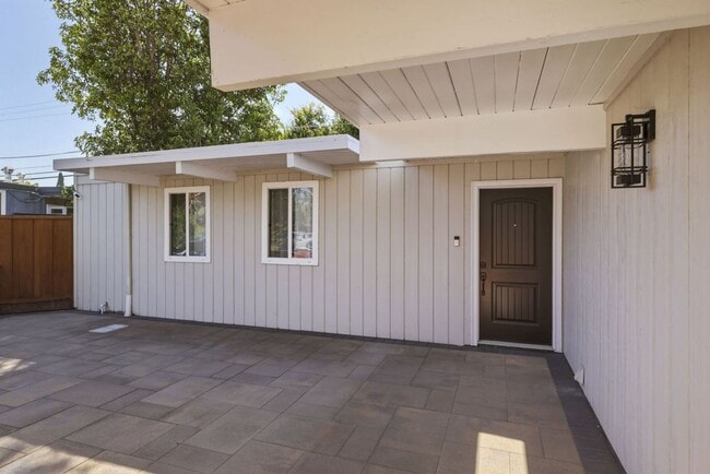 Photo - Conveniently Located 3 Bed, 2 Bath Home w/ Huge Patios