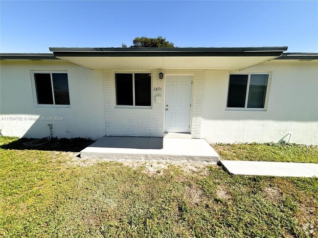 Building Photo - 3 bedroom in Miami FL 33147 Rental