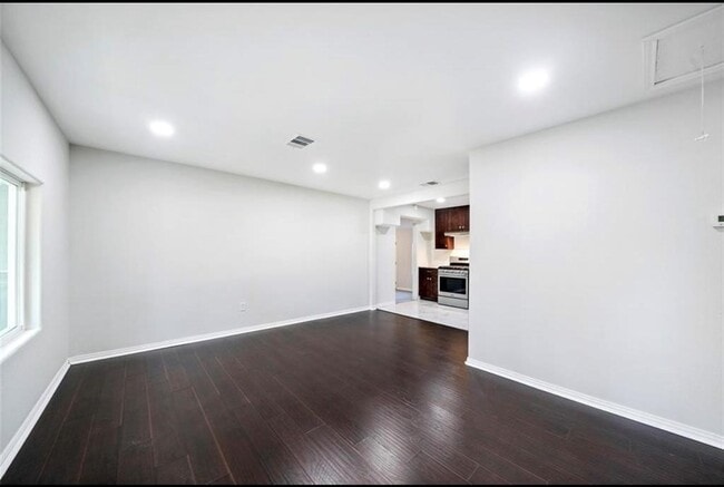 Photo - 6526 Westview Dr