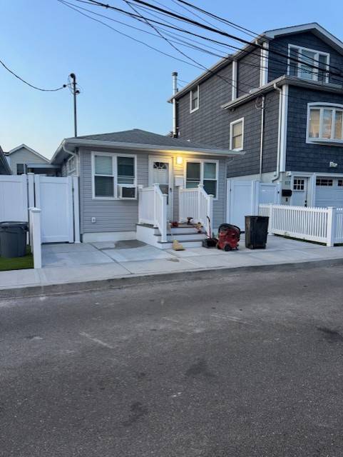Building Photo - 1-15-15 E 7th Rd Rental