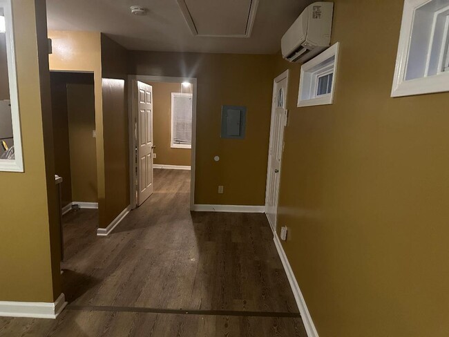 Photo - 527 Oakland Pl