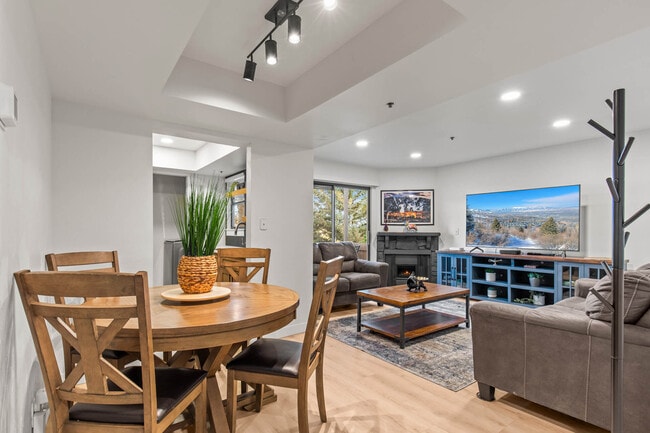 Photo - 6851 N 2200 W Unidad 10D