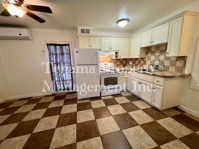 931 Rio St Unidad 931 Rio St. Unit #4