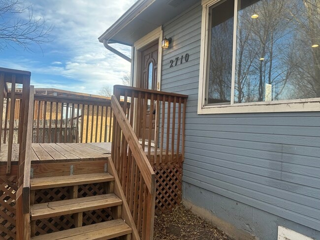 Photo - 2710 Hangtree Ct