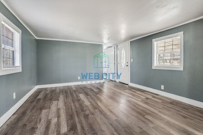 Photo - 15391 Flud Rd