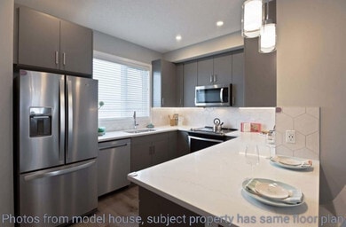 Photo - 850 Belmont Drive SW