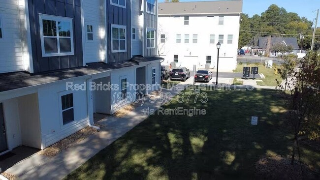 Photo - 4122 Salient St
