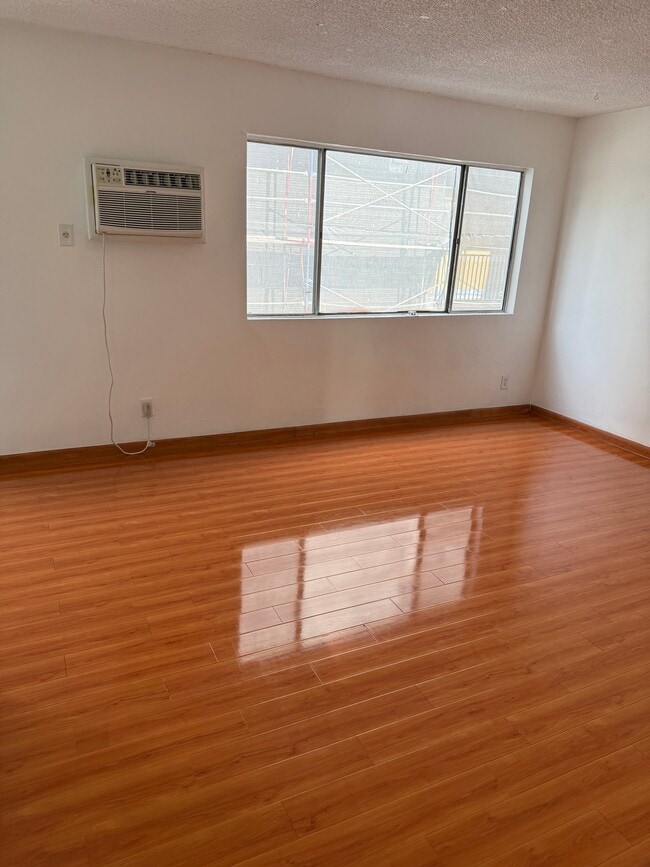 Photo - 7657 Sepulveda Blvd Unidad 34