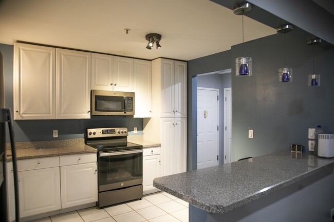 Photo - 8915 Bergenwood Ave Unit 51
