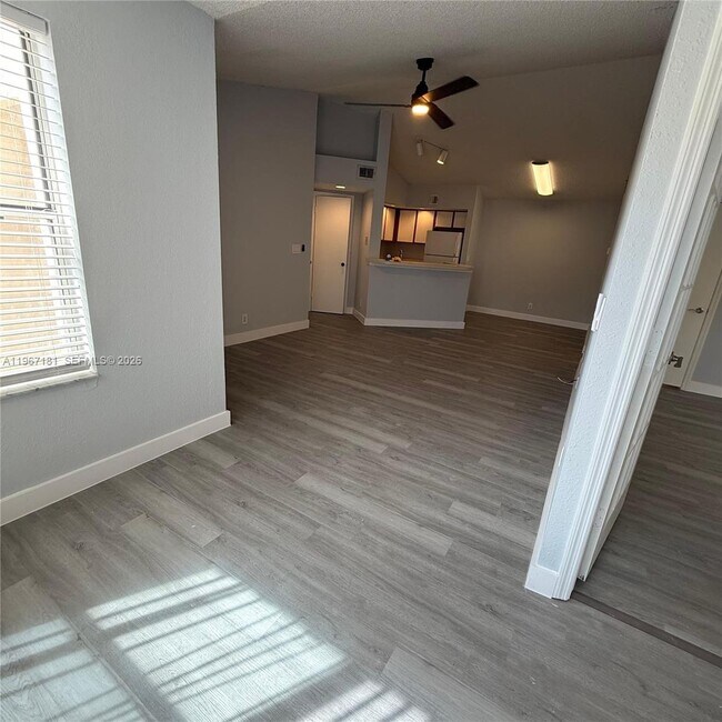 Photo - 3330 Pinewalk Dr N Unit 1634