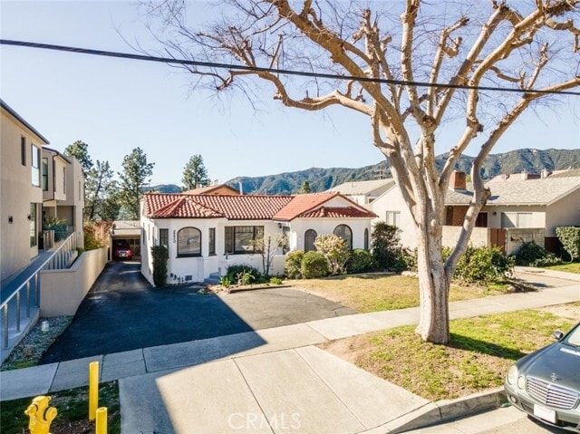 Photo - 2230 Montrose Ave