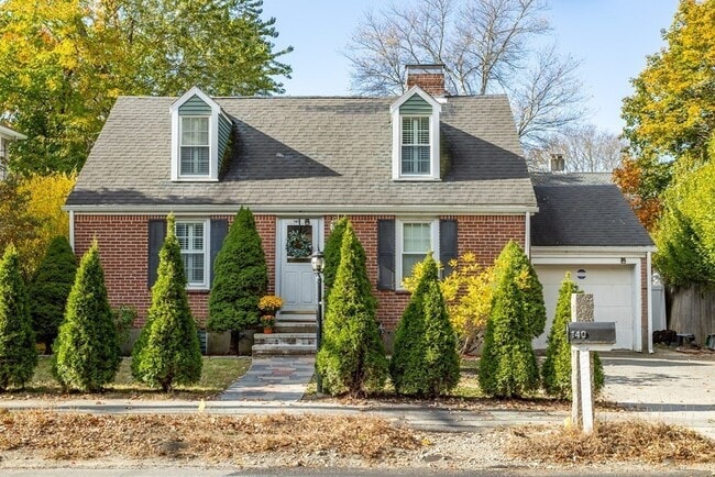 Photo - 140 Lowell St