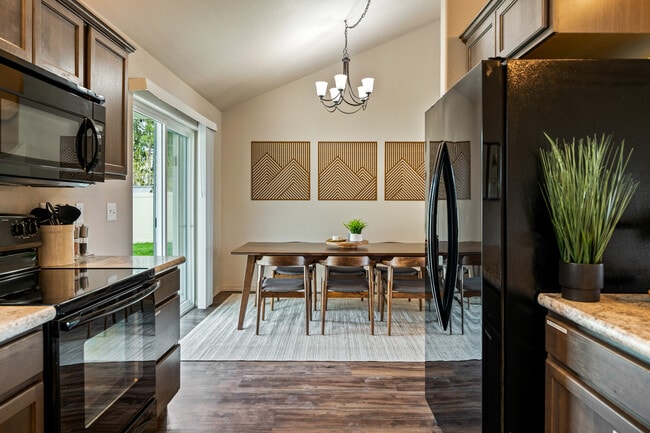 Photo - 1210 Wildcat Dr