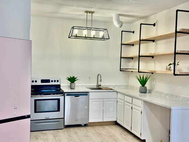 Photo - 11400 S Greenbrier Dr Unit Danielle LaFrance