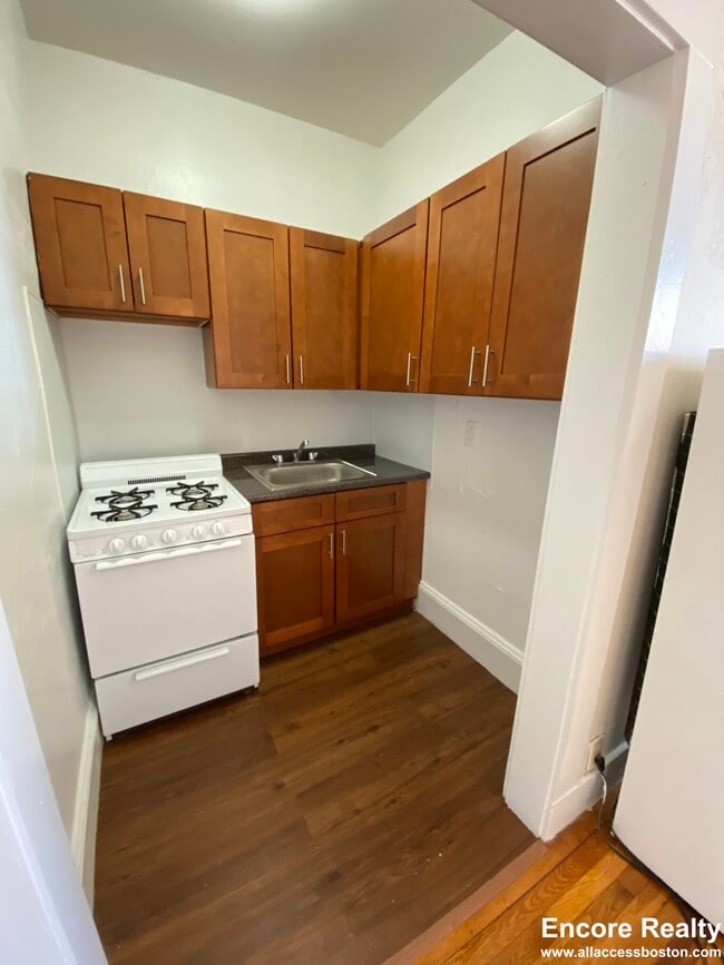 Photo - 1334 Commonwealth Ave Unidad 35