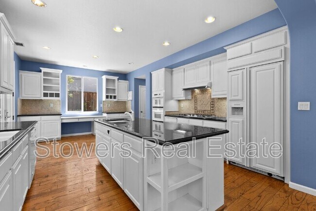 Photo - 1108 Bellingham Square