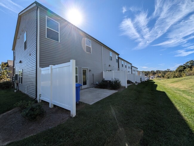 Photo - 800 Arrington Wy